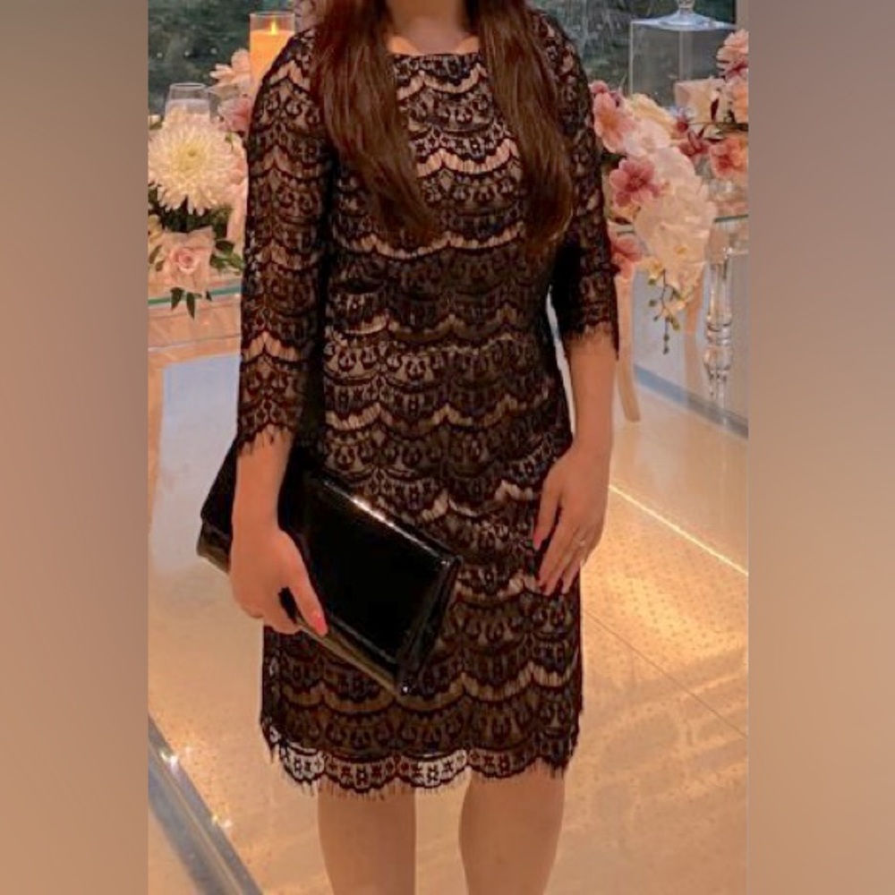 A beautiful lace dress (size 6) for sale!!